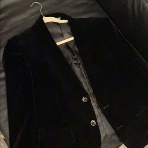 Men’s black velvet blazer